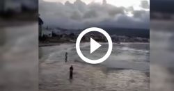 video:-moto-aquatica-‘voa’-em-alto-mar,-faz-‘zerinho’-e-atinge-jovem-em-praia-de-garopaba