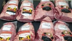 mae-leva-filho-de-13-anos-para-furtar-14-kg-de-picanha-em-supermercado