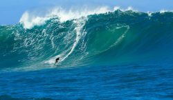 gigantes-de-nazare:-etapa-internacional-do-circuito-de-surf-sera-na-praia-de-jaguaruna-(sc)