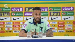 neymar:-‘diniz-gosta-de-reinventar-o-futebol’