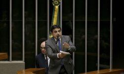 deputados-protocolam-pec-que-permite-derrubada-de-decisoes-do-stf