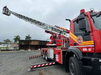 bombeiros-de-criciuma-(sc)-recebem auto-escada-mecanica-de-55-metros