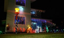 decoracao-de-natal-encanta-noites-de-garopaba-(sc)