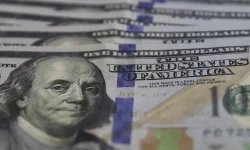 dolar-sobe-para-r$-5,05-e-atinge-maior-valor-em-quase-seis-meses