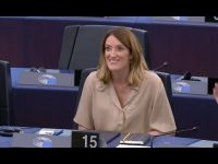 eurocamara-reelege-roberta-metsola-como-presidente